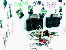Avril Lavigne Smile (M)